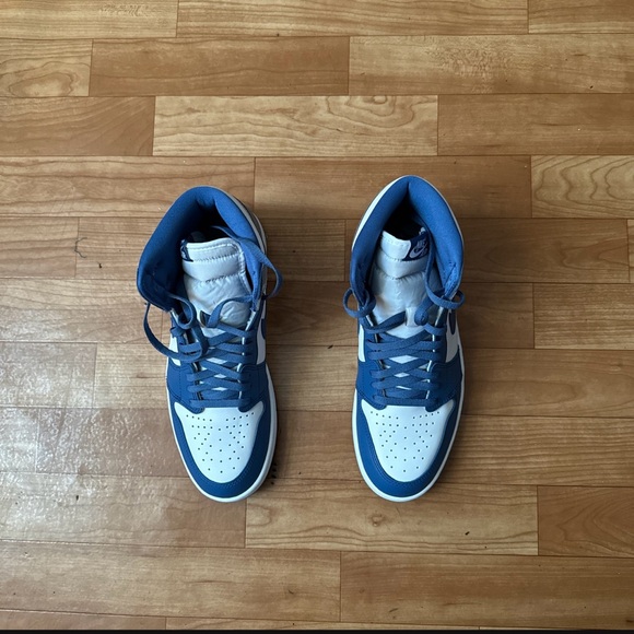 Air Jordan 1 Retro High OG ‘True Blue’ - Picture 3 of 10